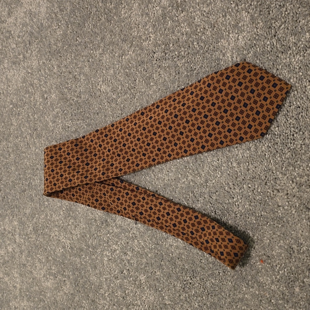 Piattelli mens silk tie